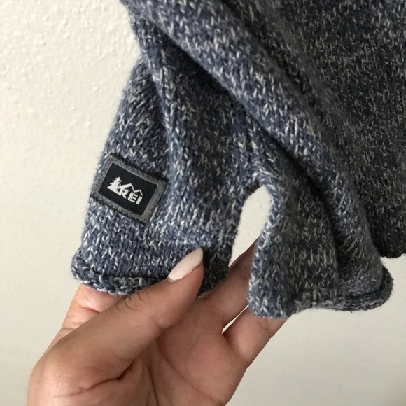 REI - Women’s Sweater - Picture 3 of 6